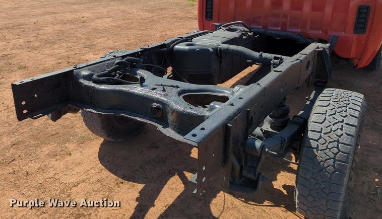 image for item MX9348 2008 Chevrolet Silverado 3500HD  pickup truck cab and chassis