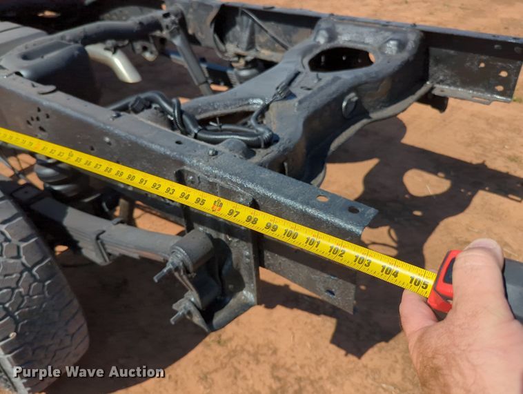 image for item MX9348 2008 Chevrolet Silverado 3500HD  pickup truck cab and chassis