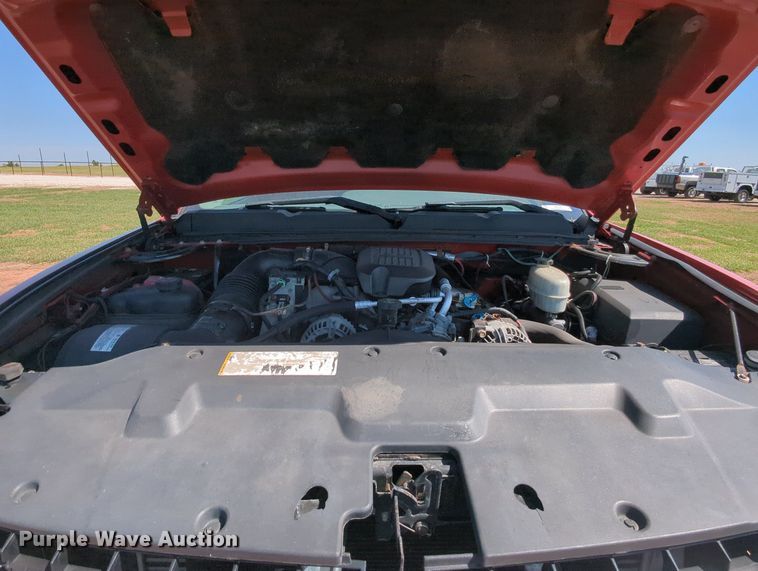 image for item MX9348 2008 Chevrolet Silverado 3500HD  pickup truck cab and chassis