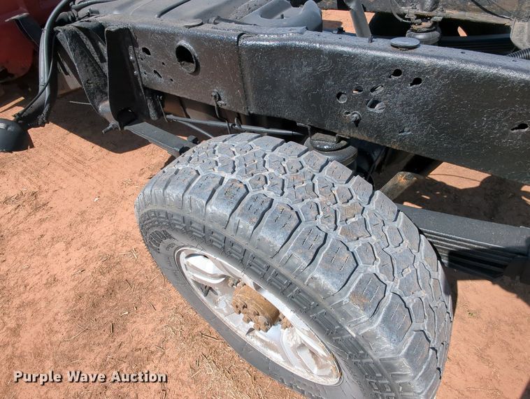 image for item MX9348 2008 Chevrolet Silverado 3500HD  pickup truck cab and chassis