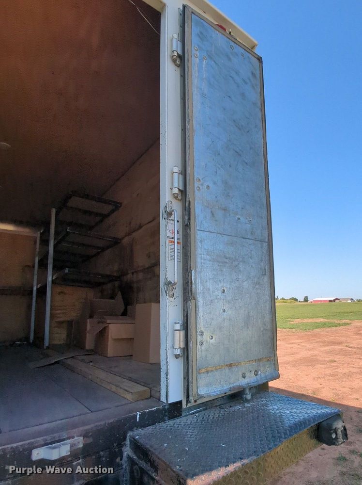 image for item MX9349 2013 Ford F650 Super Duty  box truck