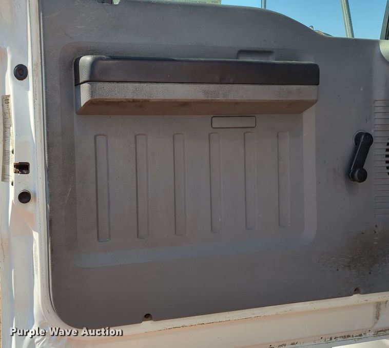 image for item MX9349 2013 Ford F650 Super Duty  box truck