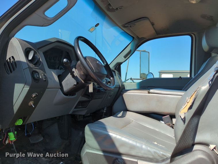 image for item MX9349 2013 Ford F650 Super Duty  box truck