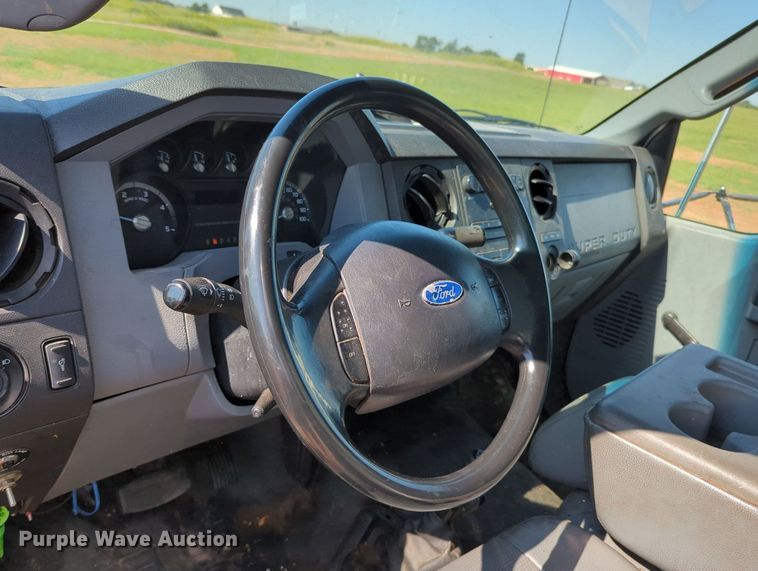 image for item MX9349 2013 Ford F650 Super Duty  box truck