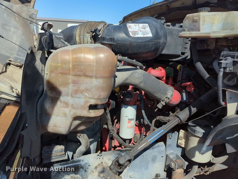 image for item MX9349 2013 Ford F650 Super Duty  box truck