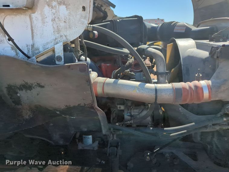 image for item MX9349 2013 Ford F650 Super Duty  box truck