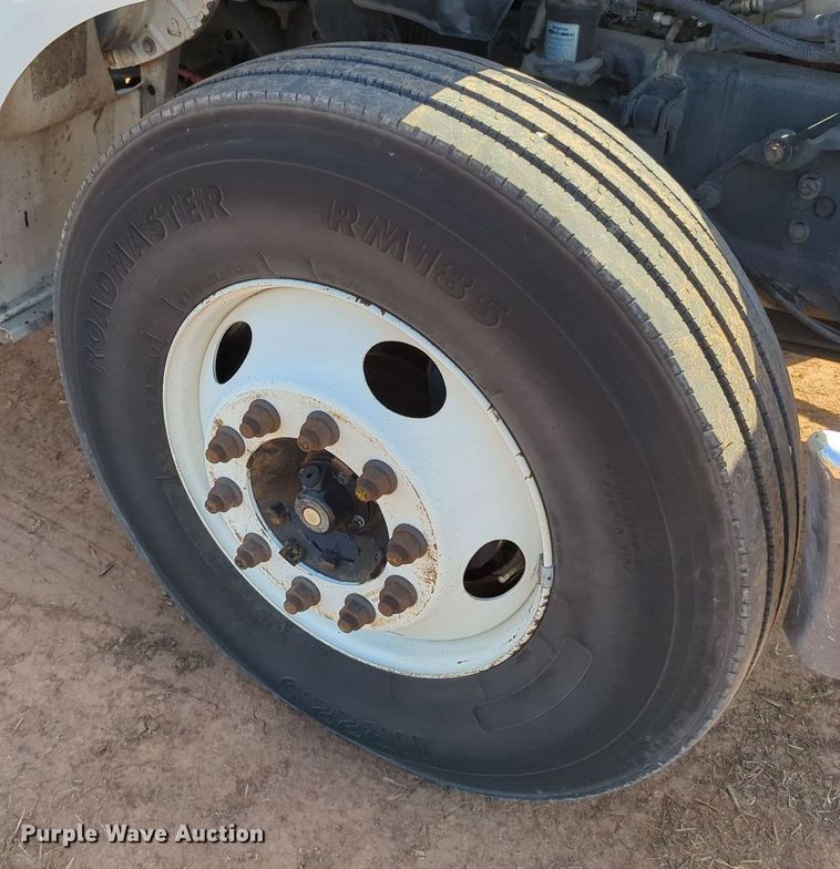 image for item MX9349 2013 Ford F650 Super Duty  box truck