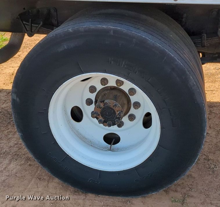 image for item MX9349 2013 Ford F650 Super Duty  box truck