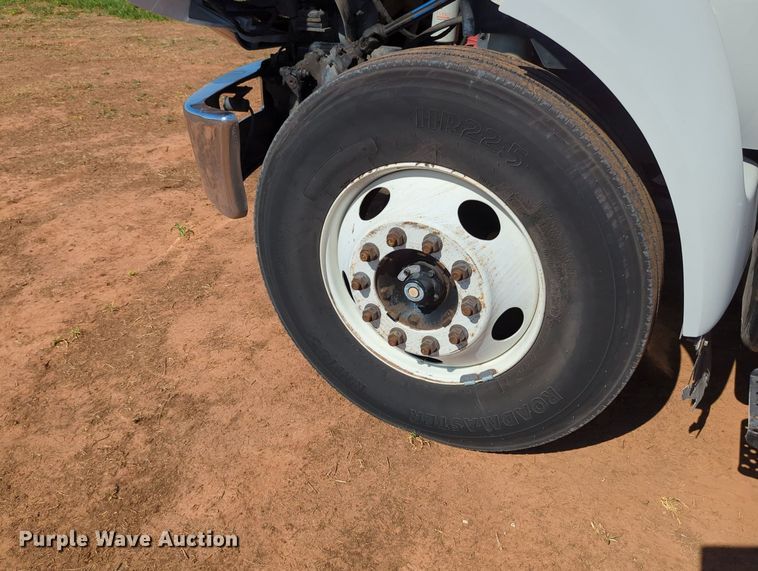 image for item MX9349 2013 Ford F650 Super Duty  box truck