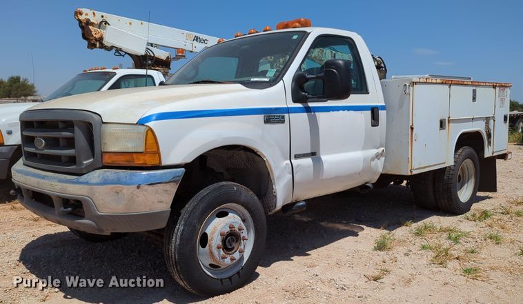 image for item MX9350 2001 Ford F550  utility bed pickup truck