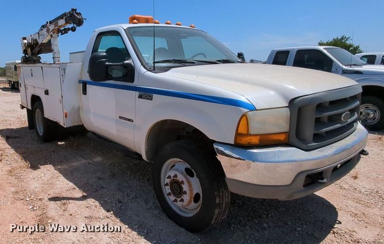 image for item MX9350 2001 Ford F550  utility bed pickup truck