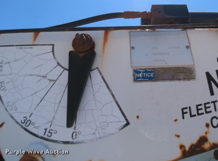 image for item MX9350 2001 Ford F550  utility bed pickup truck