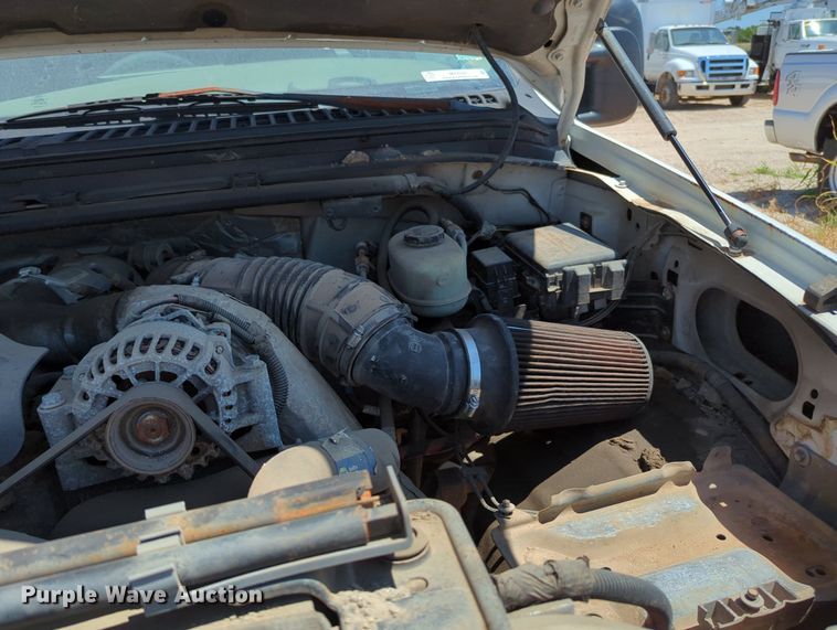 image for item MX9350 2001 Ford F550  utility bed pickup truck