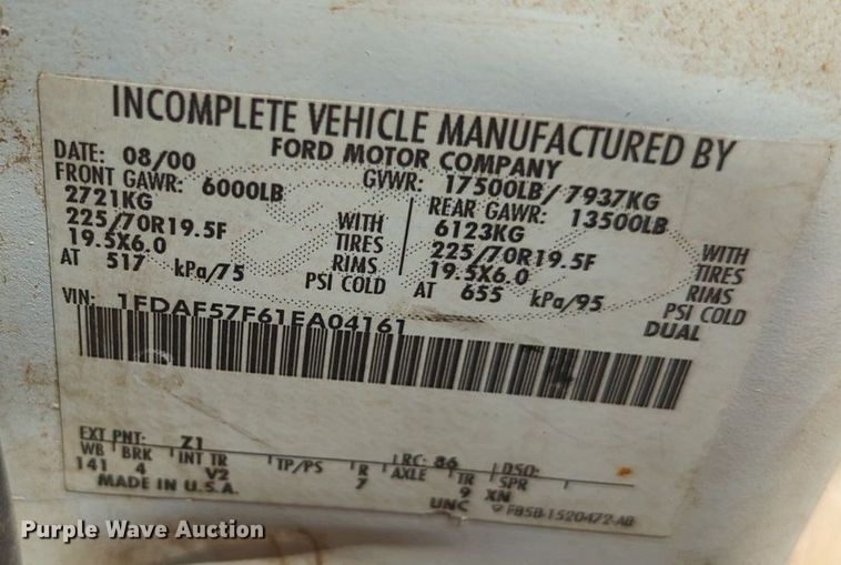 image for item MX9350 2001 Ford F550  utility bed pickup truck