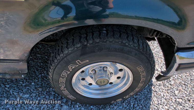 image for item MX9351 1995 Ford F150  pickup truck