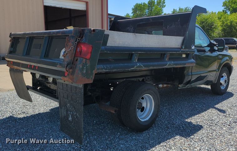 image for item MX9352 2001 Ford  F350 Super Duty XL  dump bed pickup truck