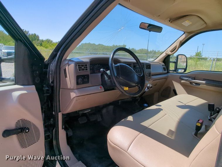 image for item MX9352 2001 Ford  F350 Super Duty XL  dump bed pickup truck