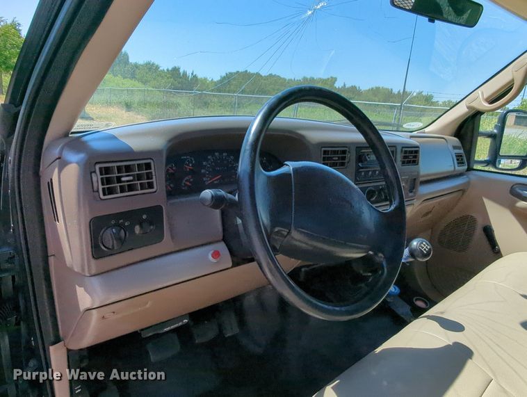 image for item MX9352 2001 Ford  F350 Super Duty XL  dump bed pickup truck