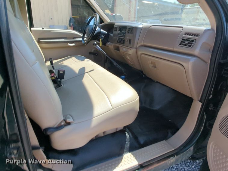 image for item MX9352 2001 Ford  F350 Super Duty XL  dump bed pickup truck