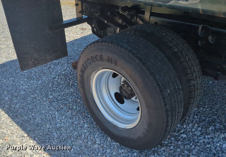 image for item MX9352 2001 Ford  F350 Super Duty XL  dump bed pickup truck