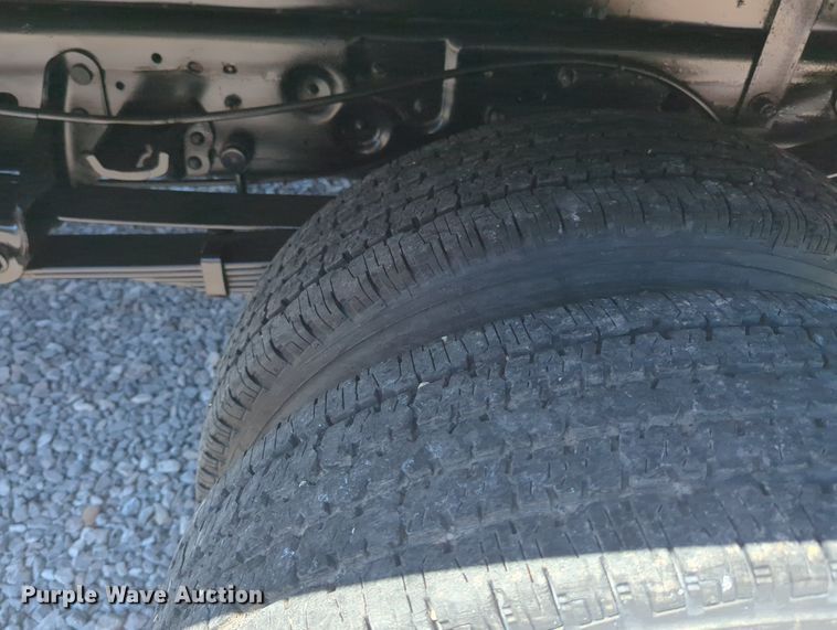 image for item MX9352 2001 Ford  F350 Super Duty XL  dump bed pickup truck