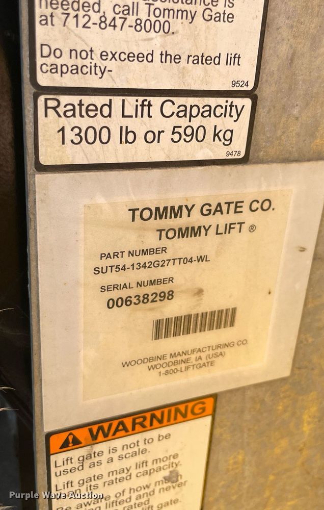 image for item MY9502 2018 Ford F350 Super Duty  utility bed pickup truck