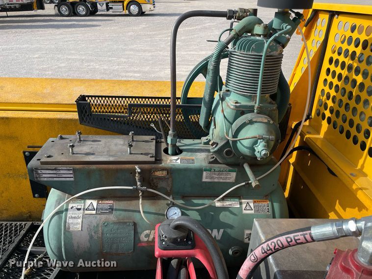 image for item MY9502 2018 Ford F350 Super Duty  utility bed pickup truck