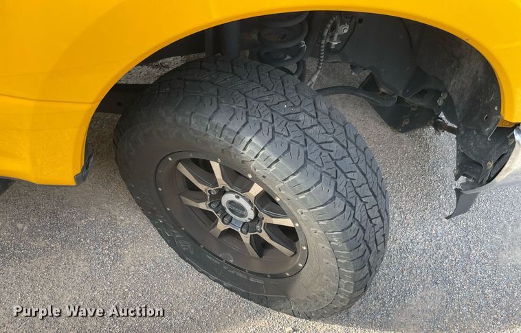 image for item MY9502 2018 Ford F350 Super Duty  utility bed pickup truck