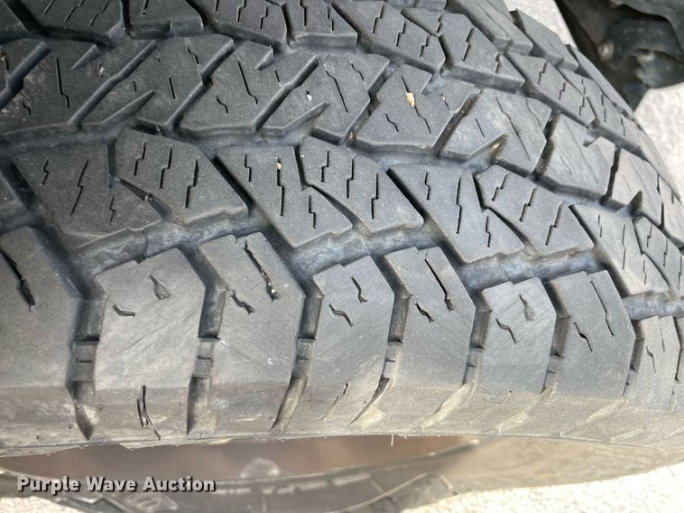 image for item MY9502 2018 Ford F350 Super Duty  utility bed pickup truck