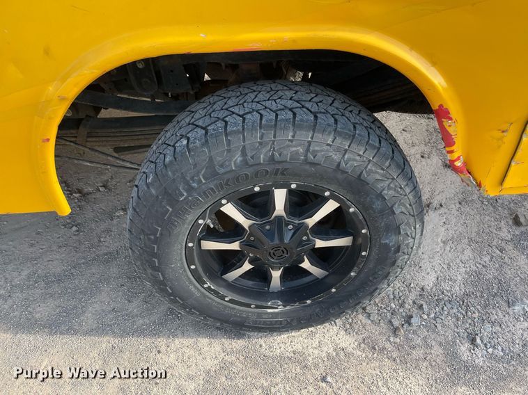 image for item MY9502 2018 Ford F350 Super Duty  utility bed pickup truck