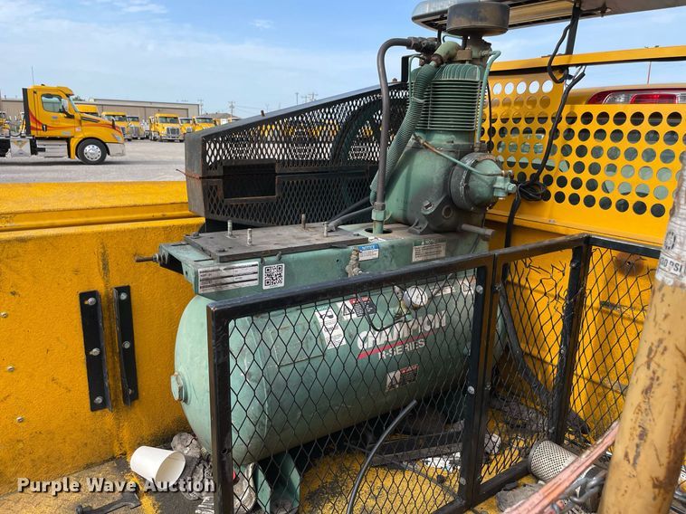 image for item MY9503 2017  Chevrolet Silverado 3500HD  utility bed pickup truck