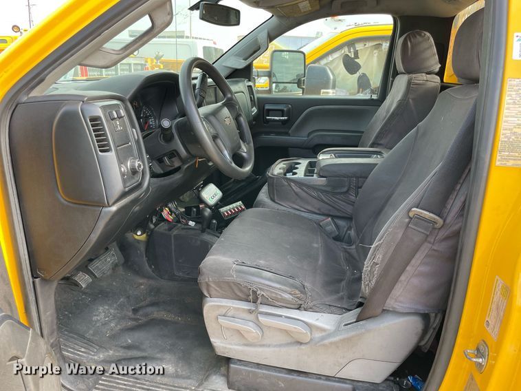 image for item MY9503 2017  Chevrolet Silverado 3500HD  utility bed pickup truck