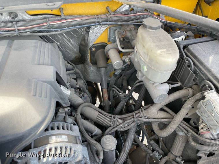 image for item MY9503 2017  Chevrolet Silverado 3500HD  utility bed pickup truck