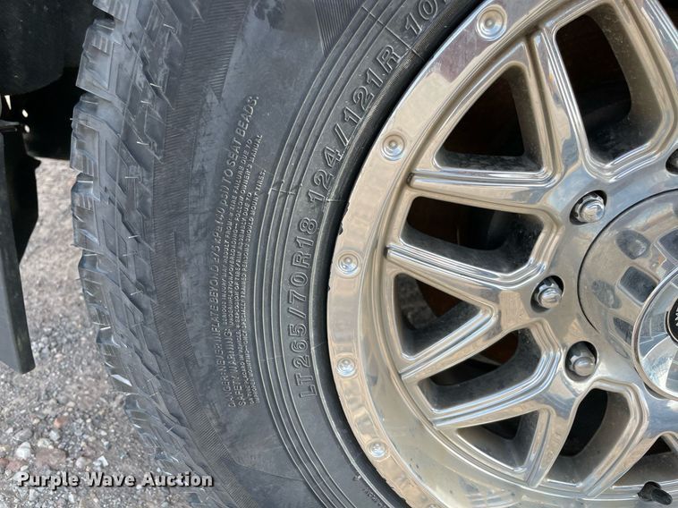 image for item MY9503 2017  Chevrolet Silverado 3500HD  utility bed pickup truck