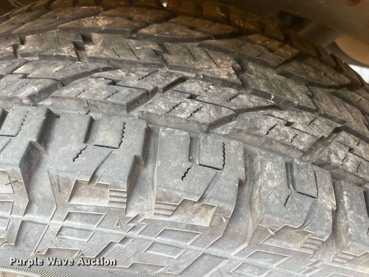 image for item MY9503 2017  Chevrolet Silverado 3500HD  utility bed pickup truck