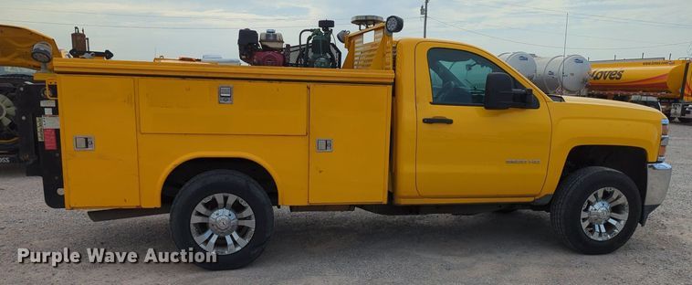 image for item MY9506 2016  Chevrolet Silverado 3500HD  utility bed pickup truck