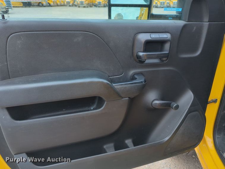 image for item MY9506 2016  Chevrolet Silverado 3500HD  utility bed pickup truck