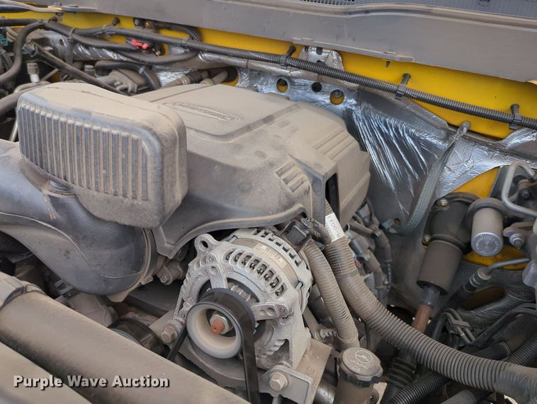 image for item MY9506 2016  Chevrolet Silverado 3500HD  utility bed pickup truck