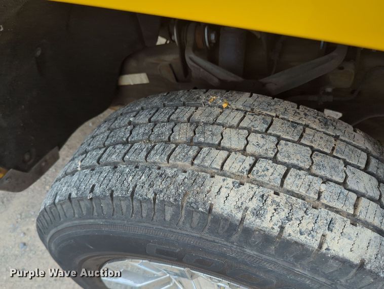 image for item MY9506 2016  Chevrolet Silverado 3500HD  utility bed pickup truck