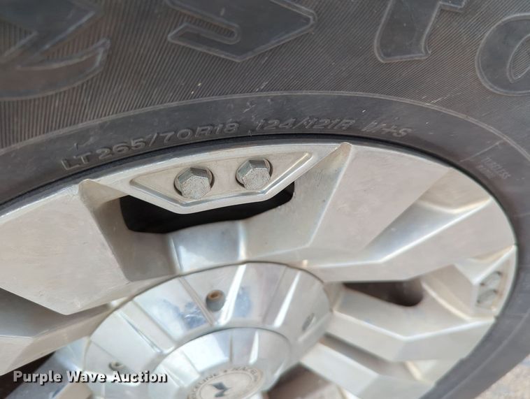 image for item MY9506 2016  Chevrolet Silverado 3500HD  utility bed pickup truck