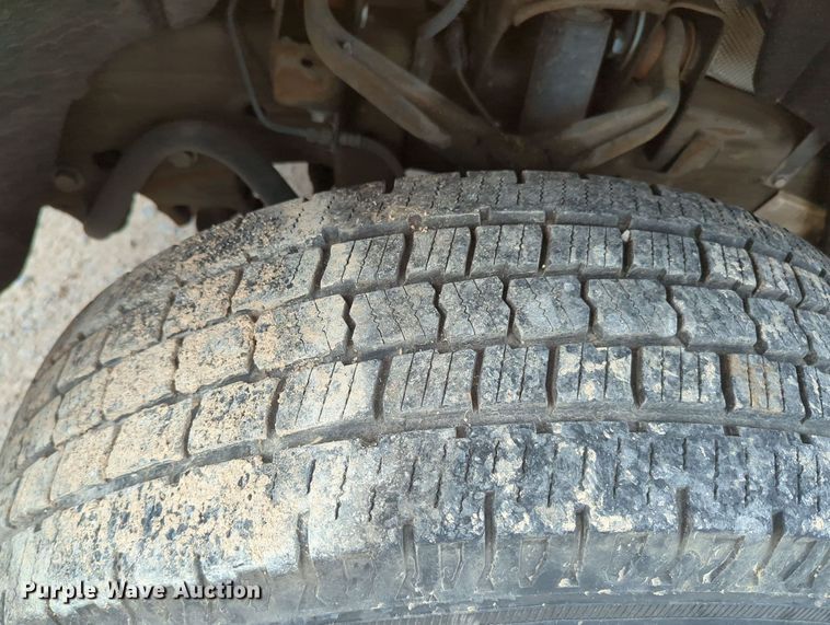 image for item MY9506 2016  Chevrolet Silverado 3500HD  utility bed pickup truck