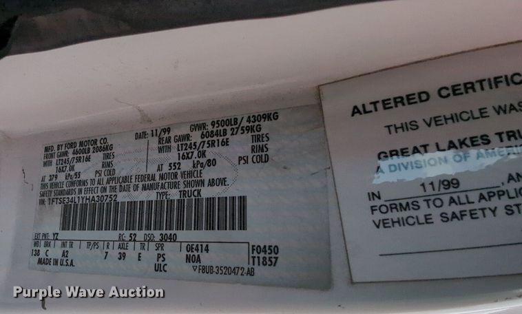 image for item MY9508 2000  Ford E350 Super Duty  van with bucket lift