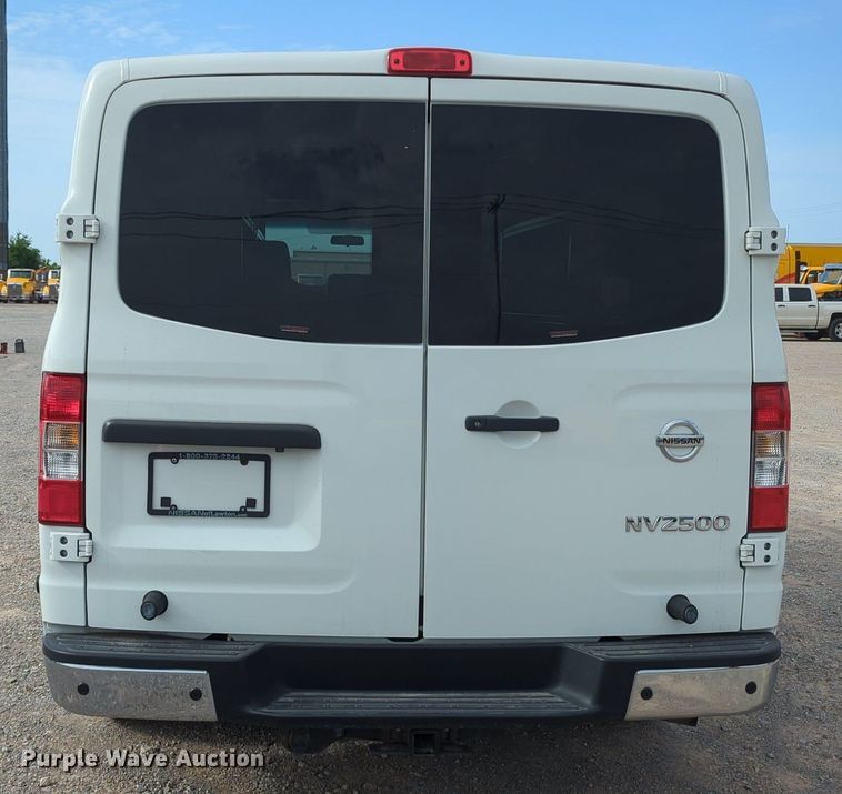 image for item MY9509 2017 Nissan NV2500HD  van