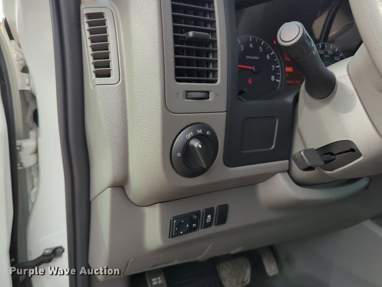 image for item MY9509 2017 Nissan NV2500HD  van