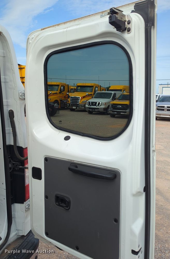 image for item MY9509 2017 Nissan NV2500HD  van