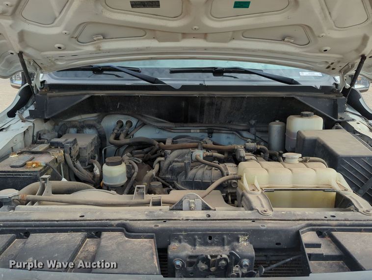 image for item MY9509 2017 Nissan NV2500HD  van