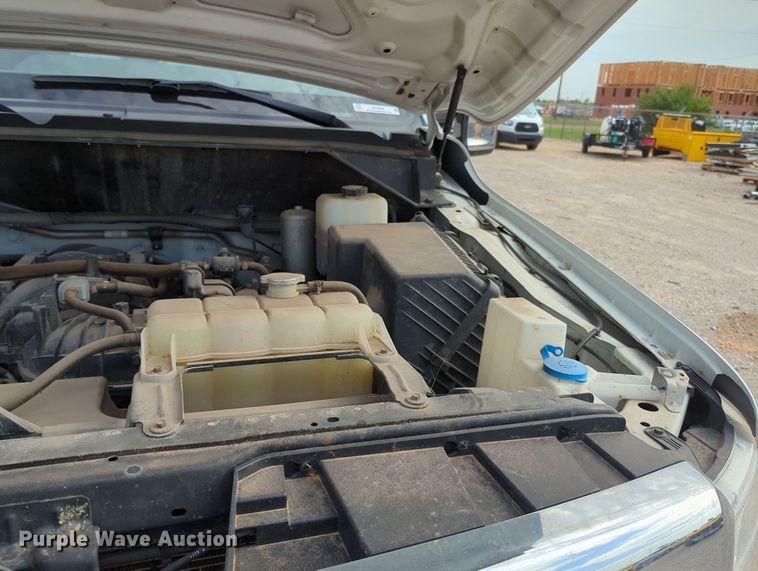 image for item MY9509 2017 Nissan NV2500HD  van