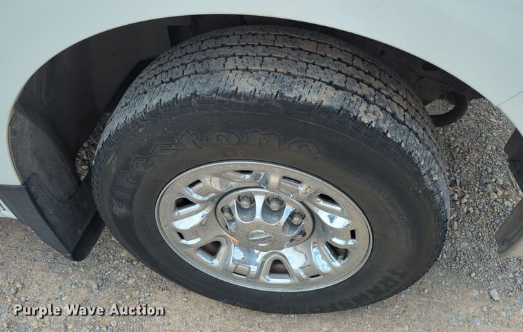 image for item MY9509 2017 Nissan NV2500HD  van