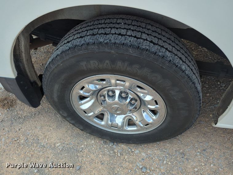 image for item MY9509 2017 Nissan NV2500HD  van