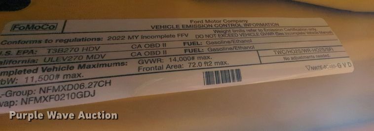 image for item MY9510 2022 Ford  F350 Super Duty  pickup truck cab and chassis